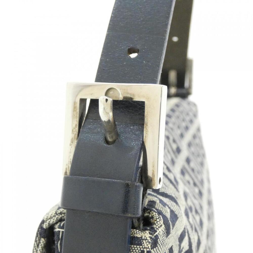 Fendi Baguette 26424 Shoulder Bag - Picture 7 of 10